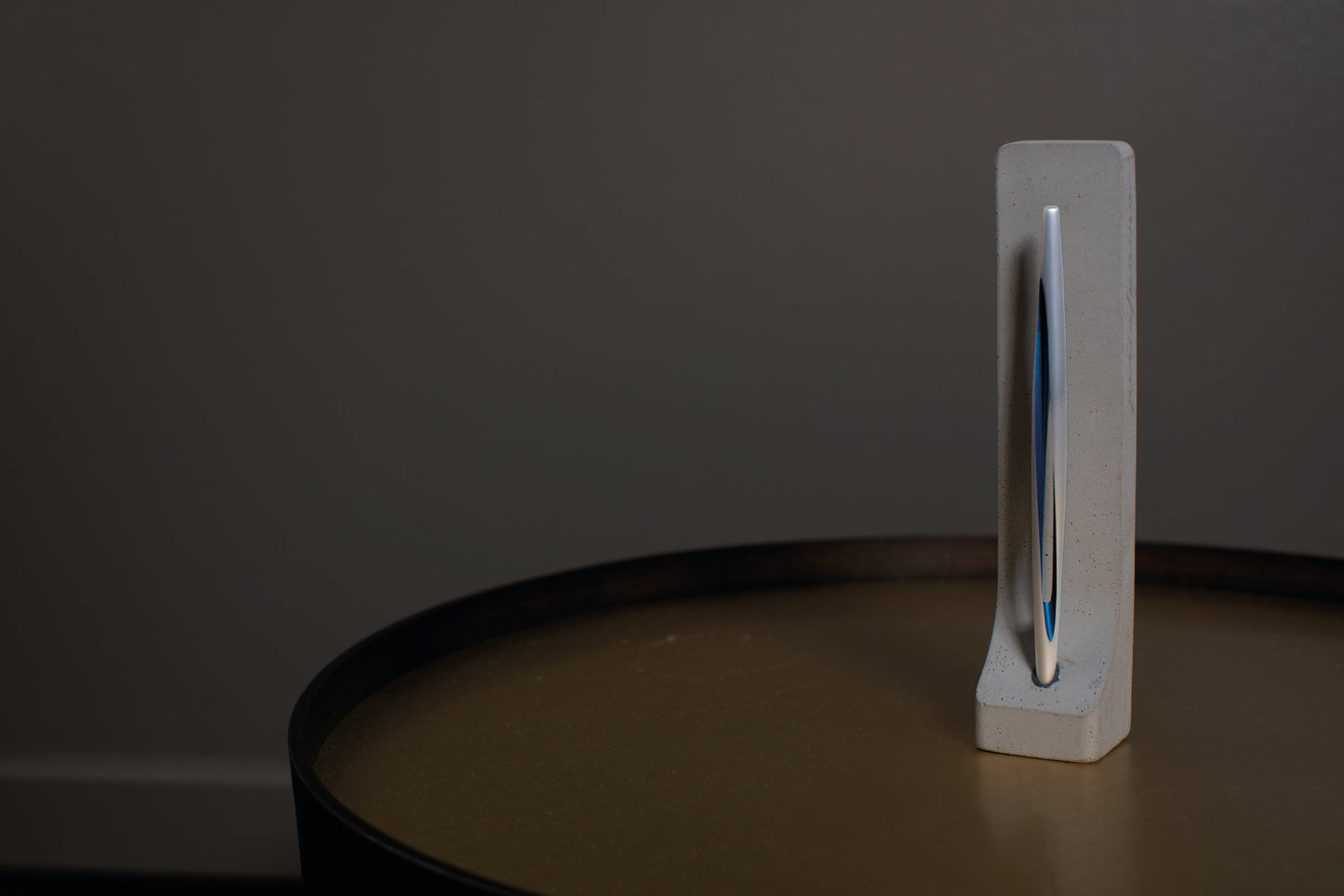 Pininfarina | Aero Blue Pencil | Ethergraf® metal alloy tip | Raw Concrete Desk Stand