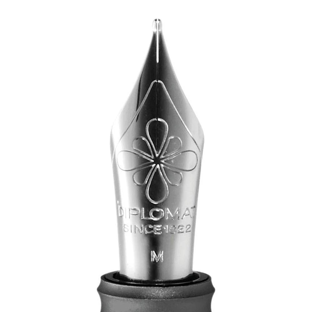 Diplomat Aero Grey Fountain Pen