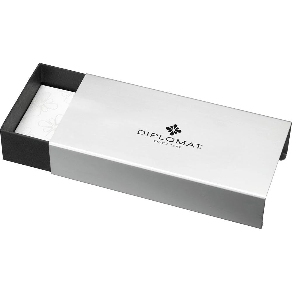 Diplomat Aero Black Fountain Pen