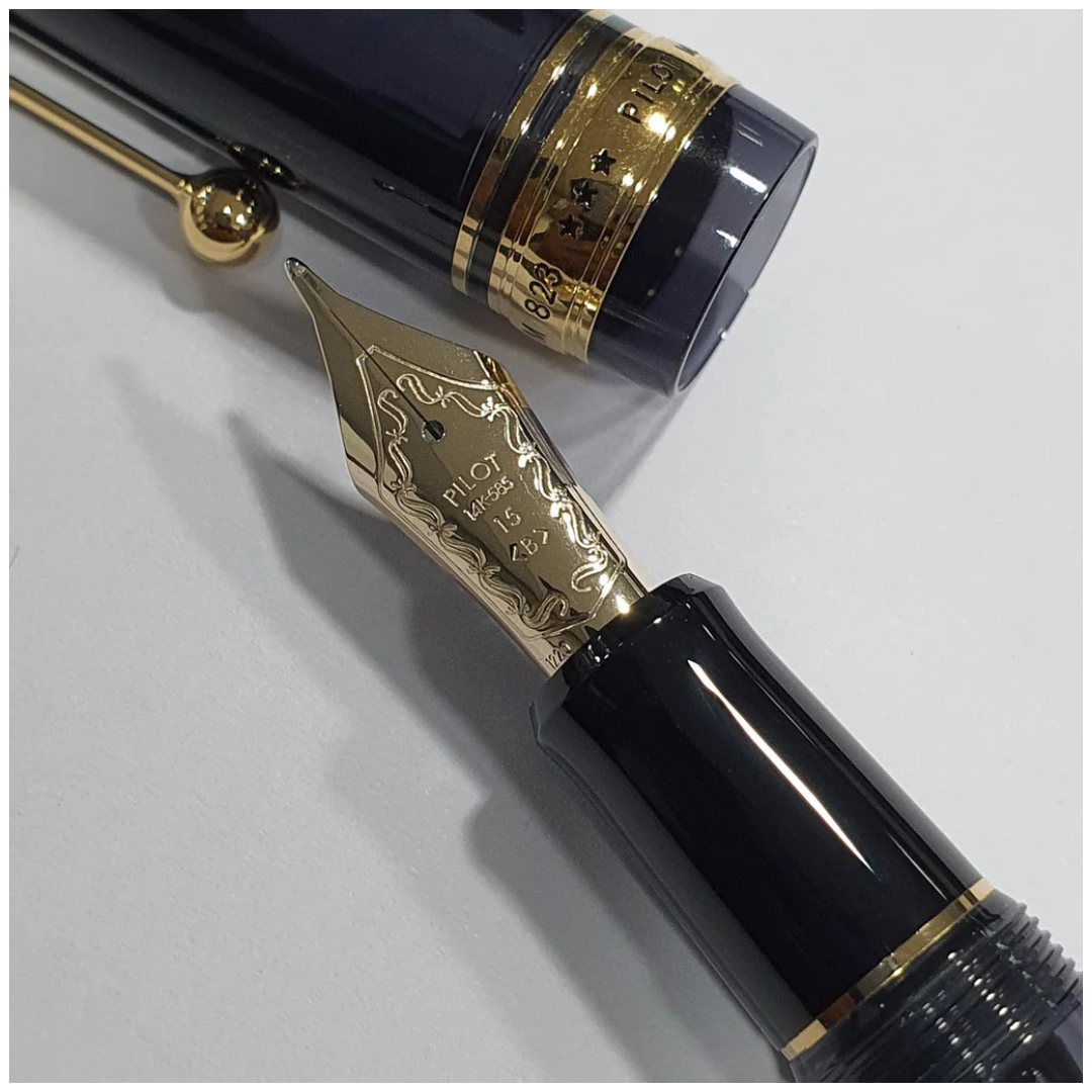 Pilot Custom 823 Smoke Gold Trim Fountain Pen (14K Gold Nib)