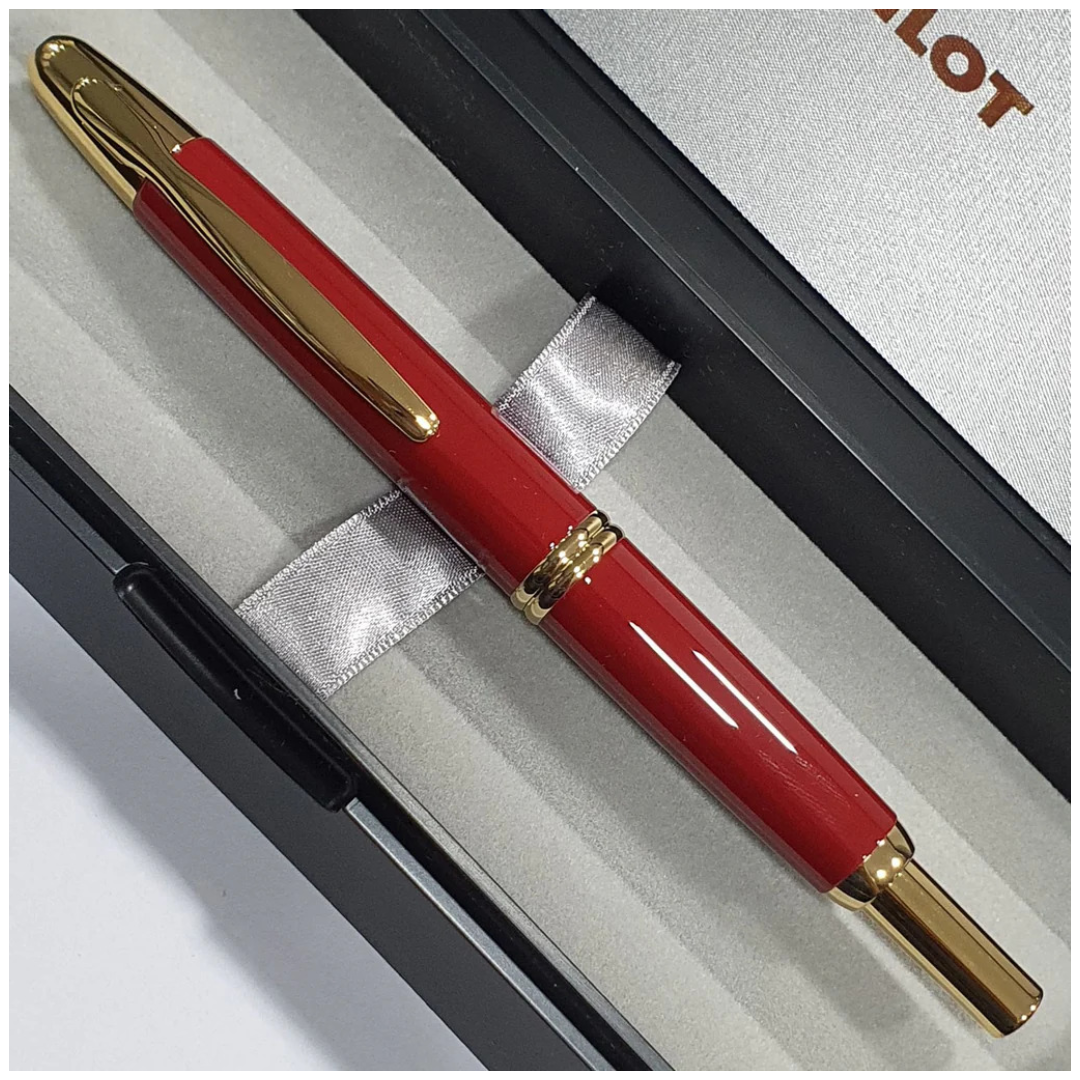 Pilot Capless Red Gold Trim Fountain Pen (Vanishing Point)