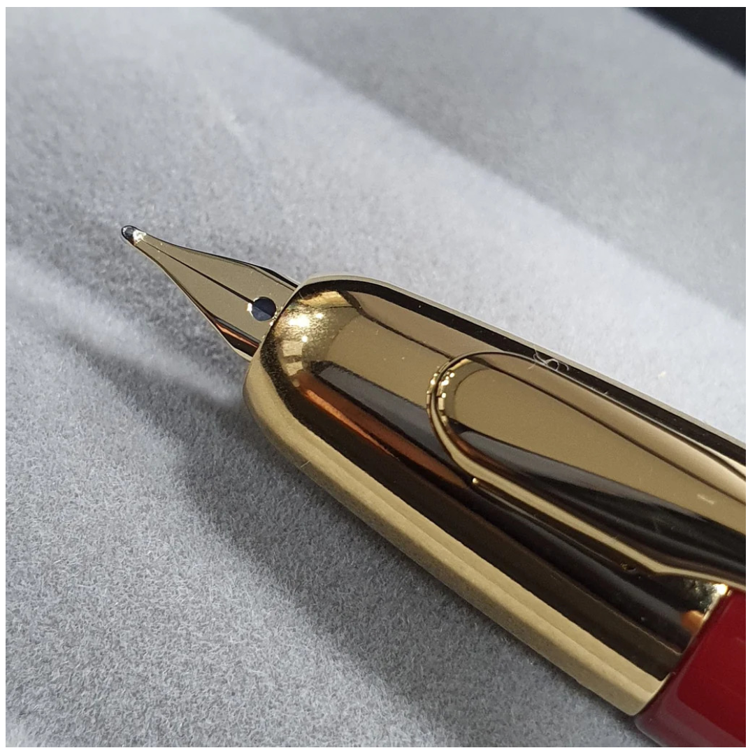 Pilot Capless Red Gold Trim Fountain Pen (Vanishing Point)