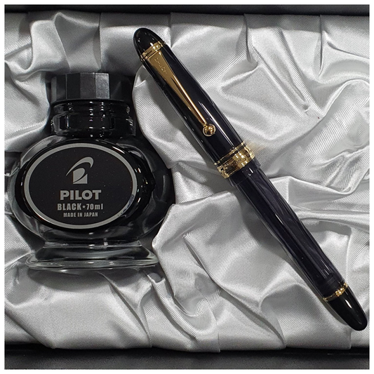 Pilot Custom 823 Smoke Gold Trim Fountain Pen (14K Gold Nib)