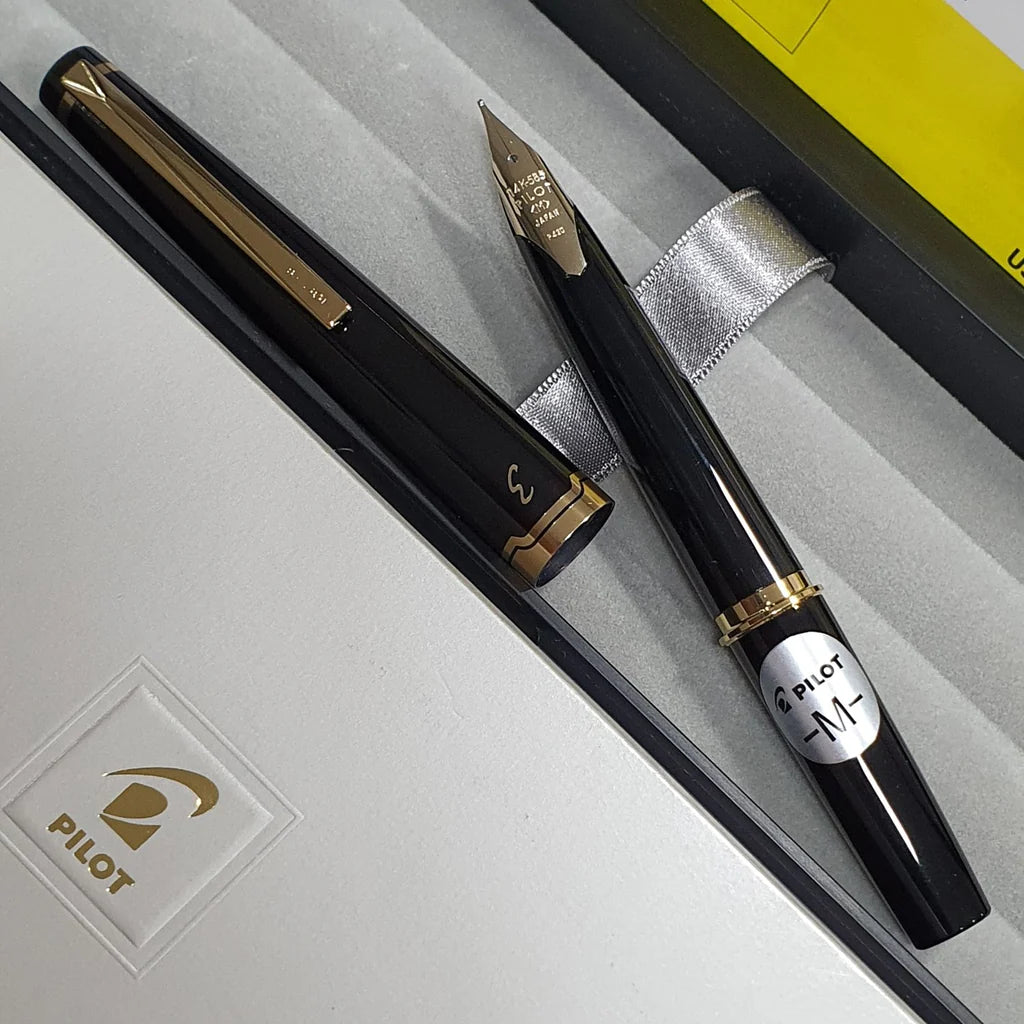 Pilot E95s Black Fountain Pen (14K Gold Nib)