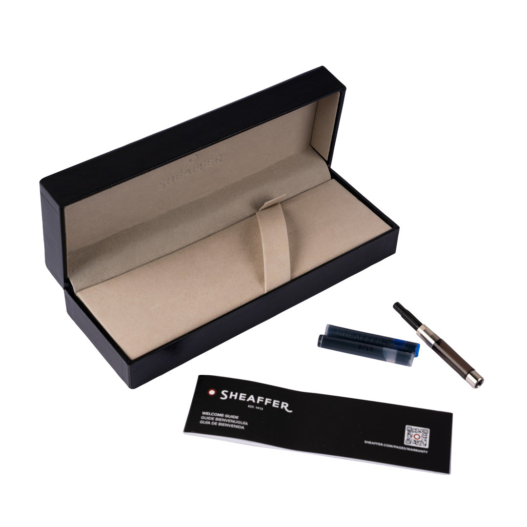 Sheaffer 300 Gloss Black GT Fountain pen - Medium Nib