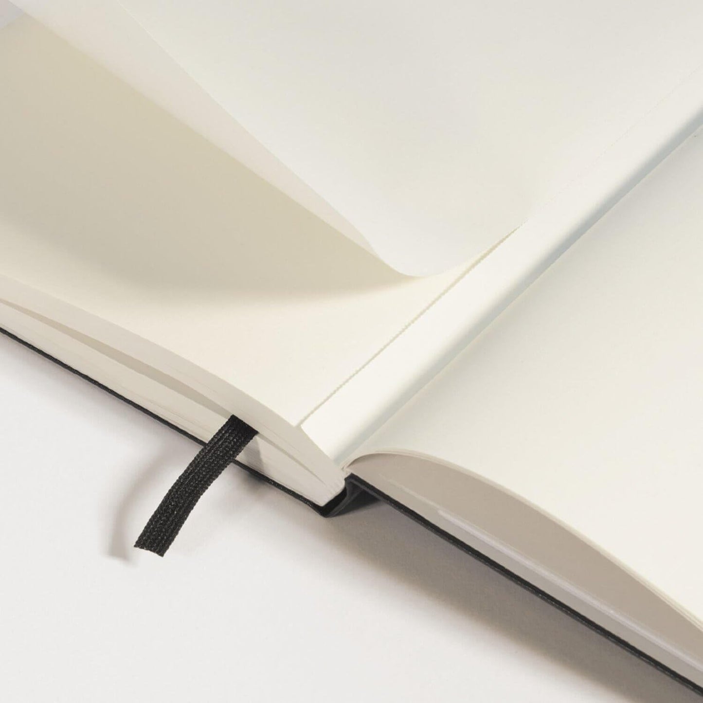 LEUCHTTURM1917 SQUARED NOTEBOOK- Master Classic A4+(235 pages) - BLACK
