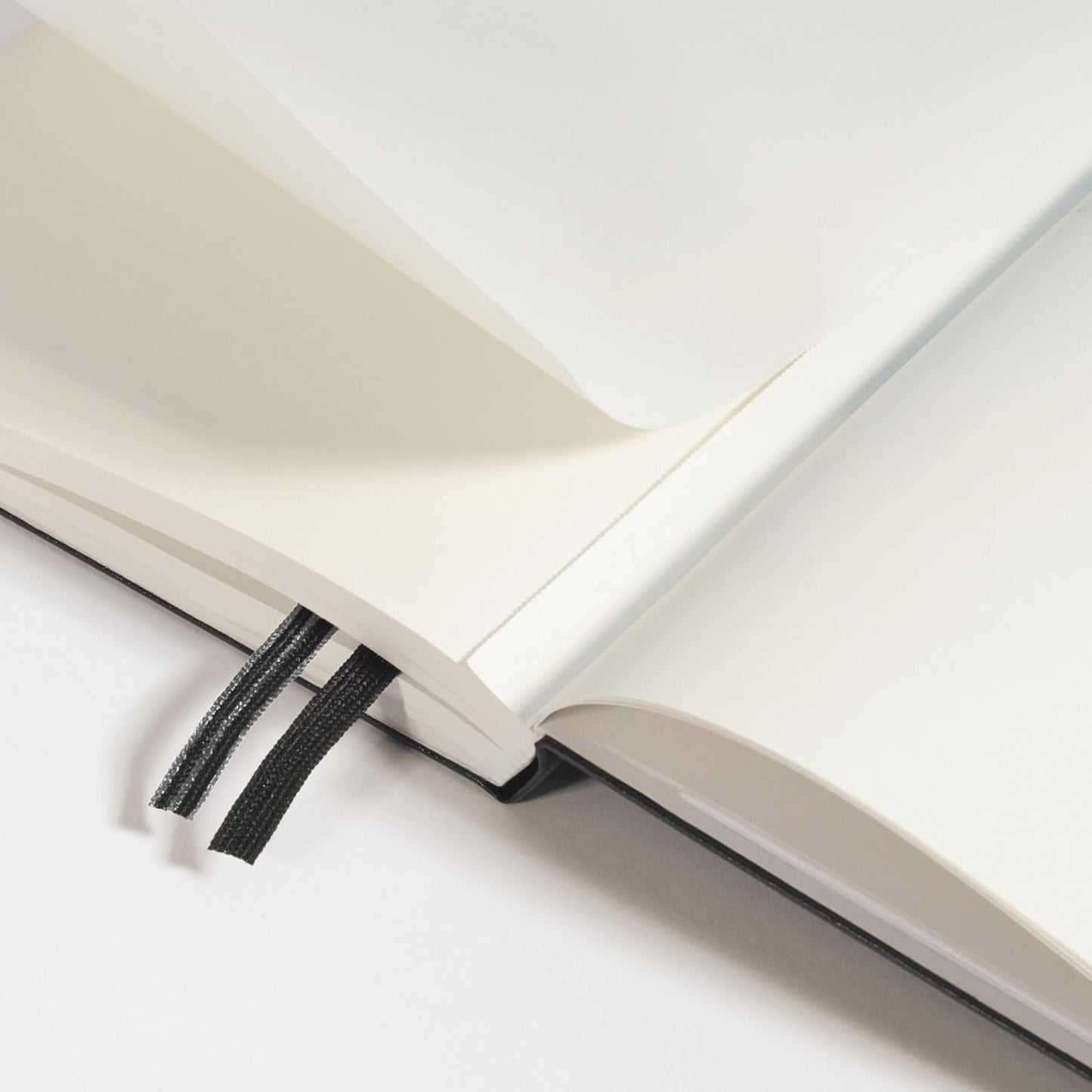 Leuchtturm1917 A5 Ruled Notebook – Cherry Hardcover with 251 Numbered Pages