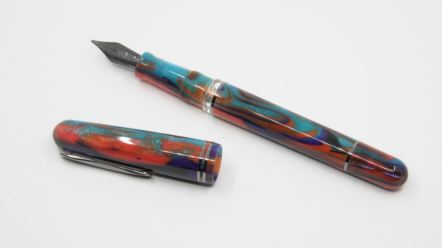 Gioia | Metis Fountain Pen | Iride Black Trim