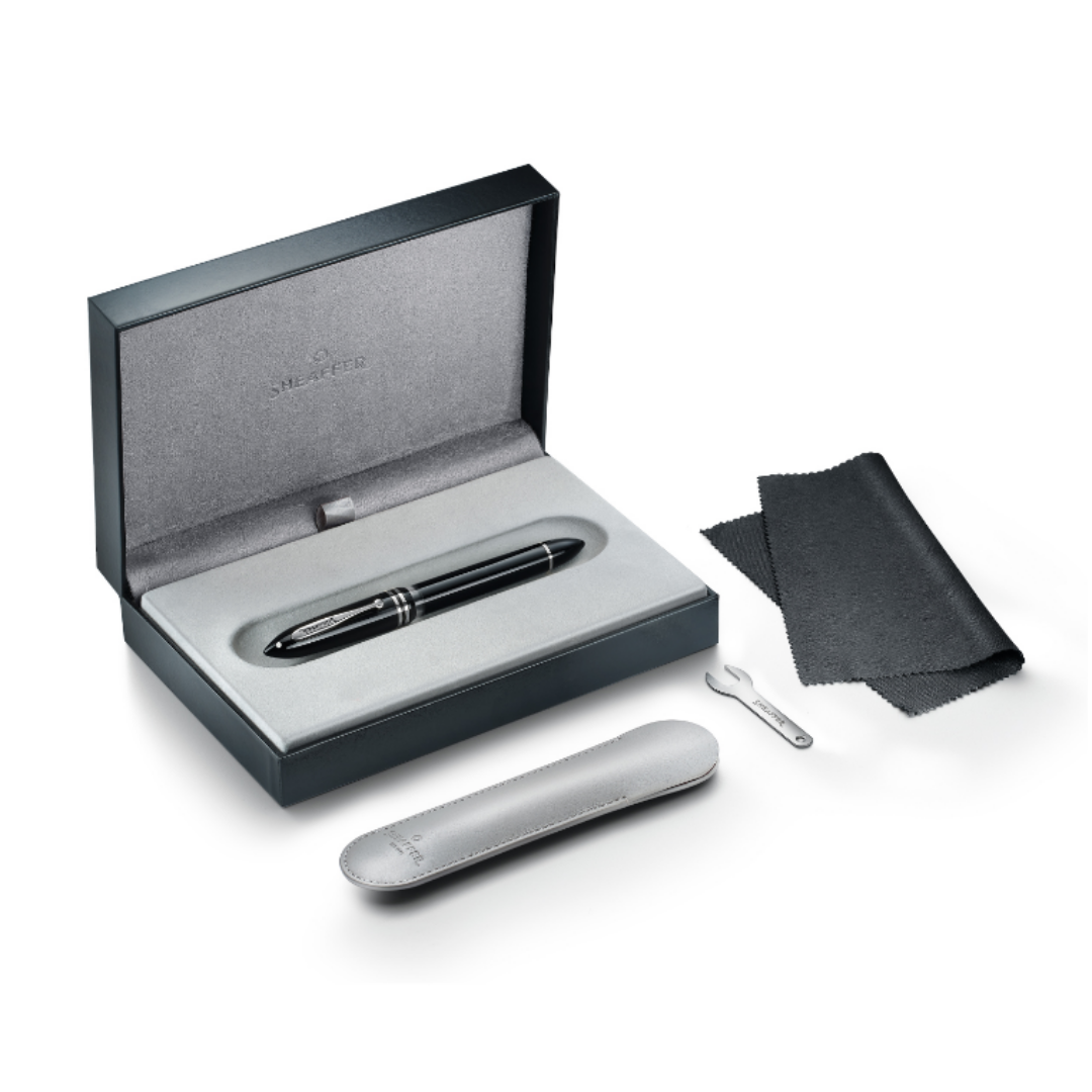 Sheaffer Balance III Glossy Black Fountain Pen CT