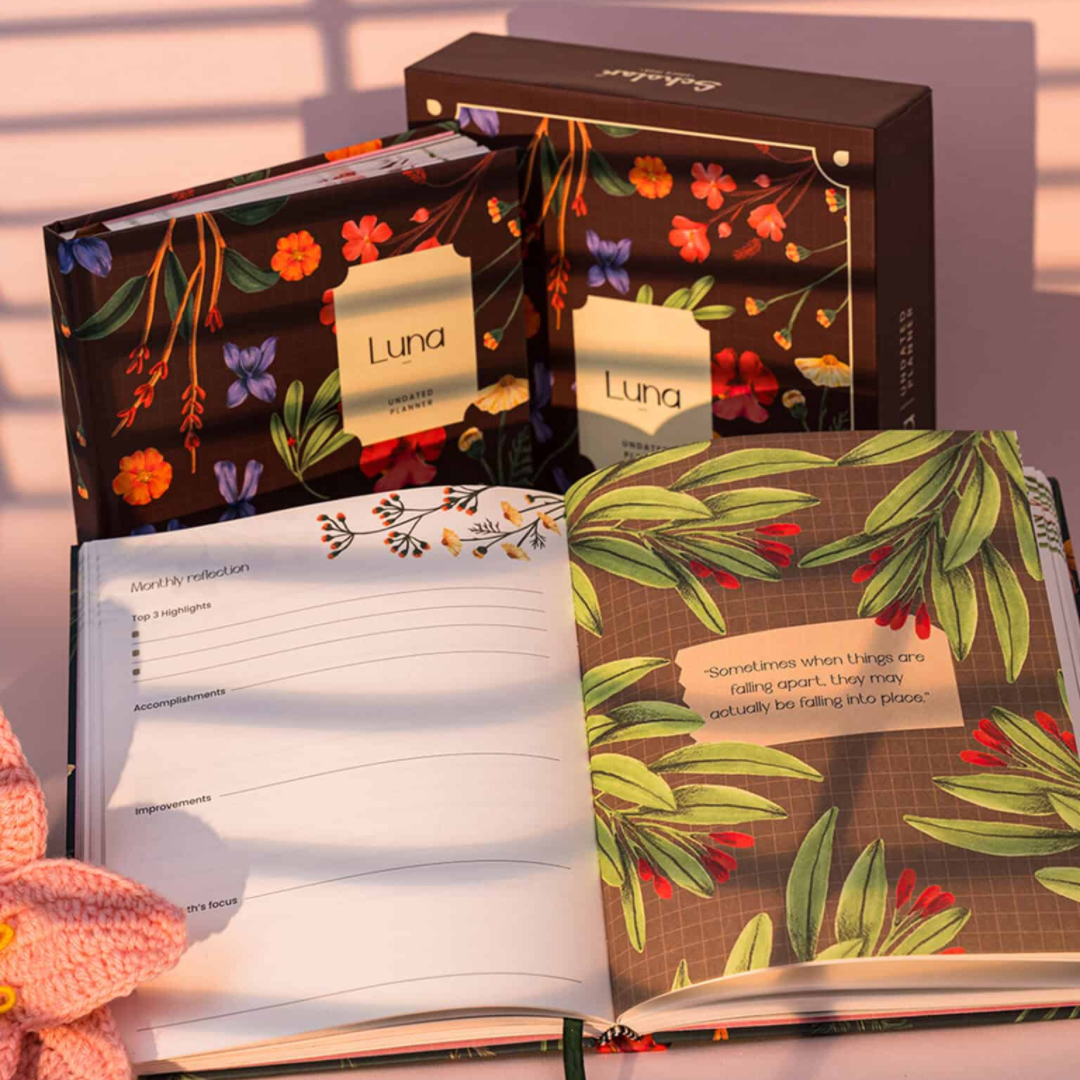 Scholar Luna Undated Planner – Black