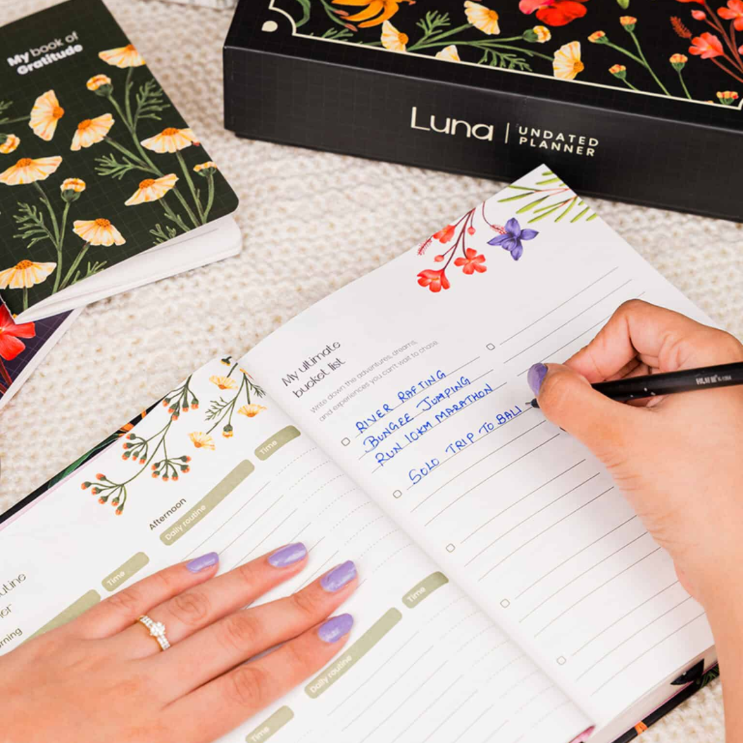 Scholar Luna Undated Planner – Blue