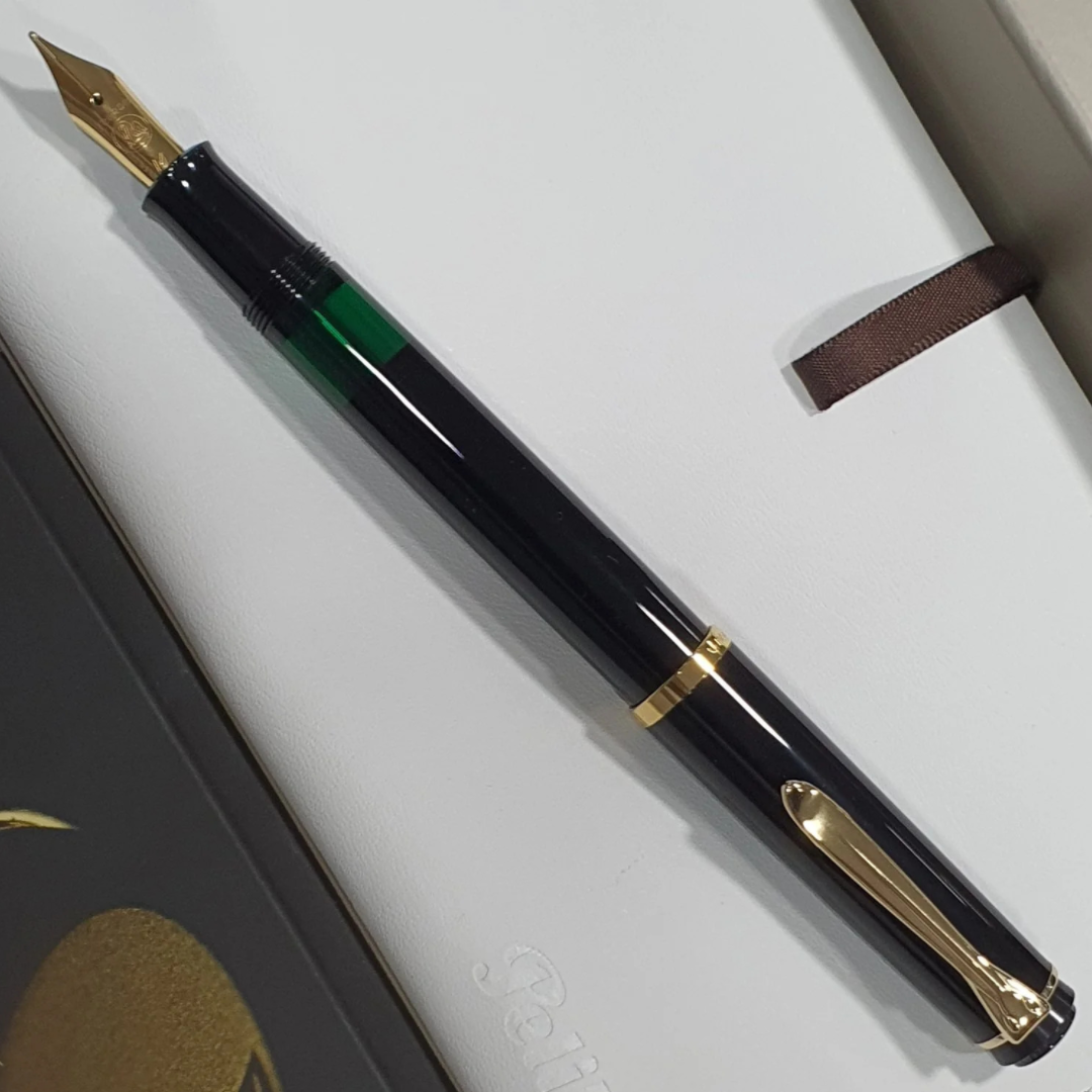 Pelikan Classic M200 Black Gold Fountain Pen