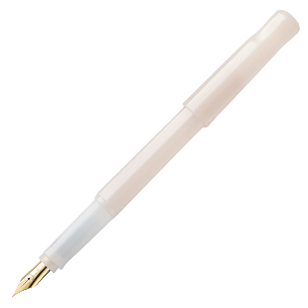 Pilot Kakuno Cumulus White Fountain Pen