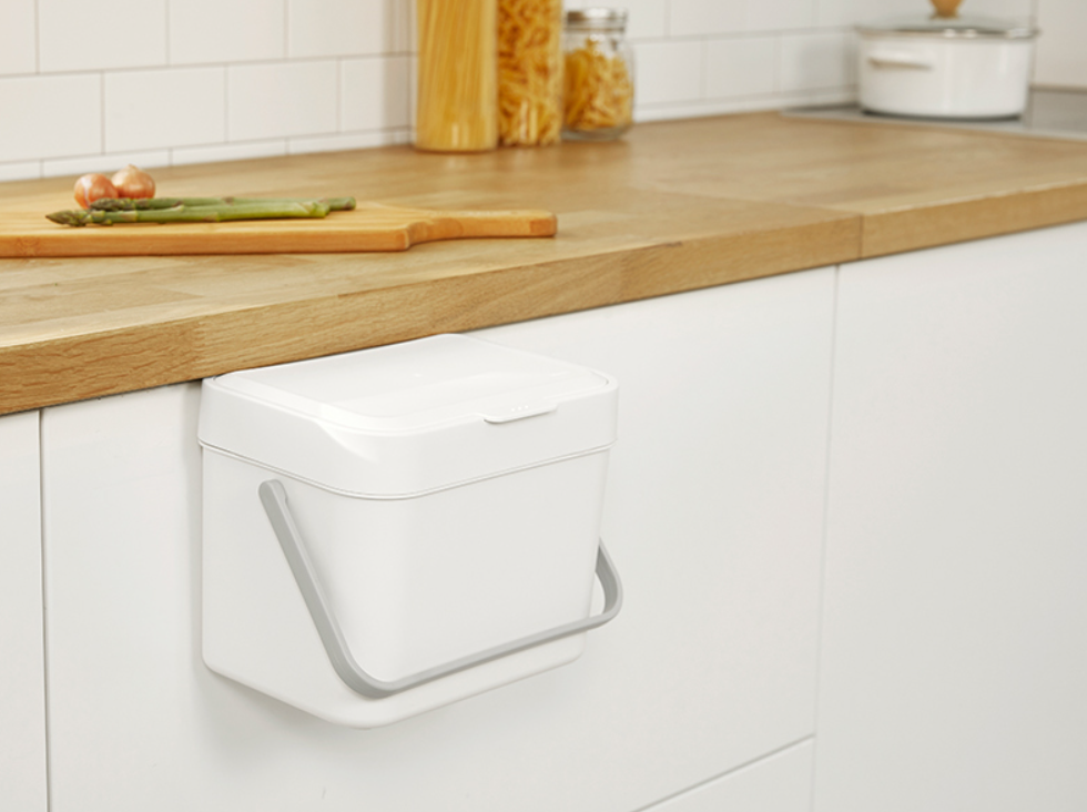 Litem Hanging Food Waste Bin with Basket-Ivory