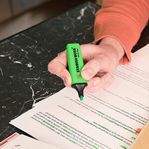 Stabilo Boss Highlighter Cardb-Pack Of 2  Blister-Yellow/Green
