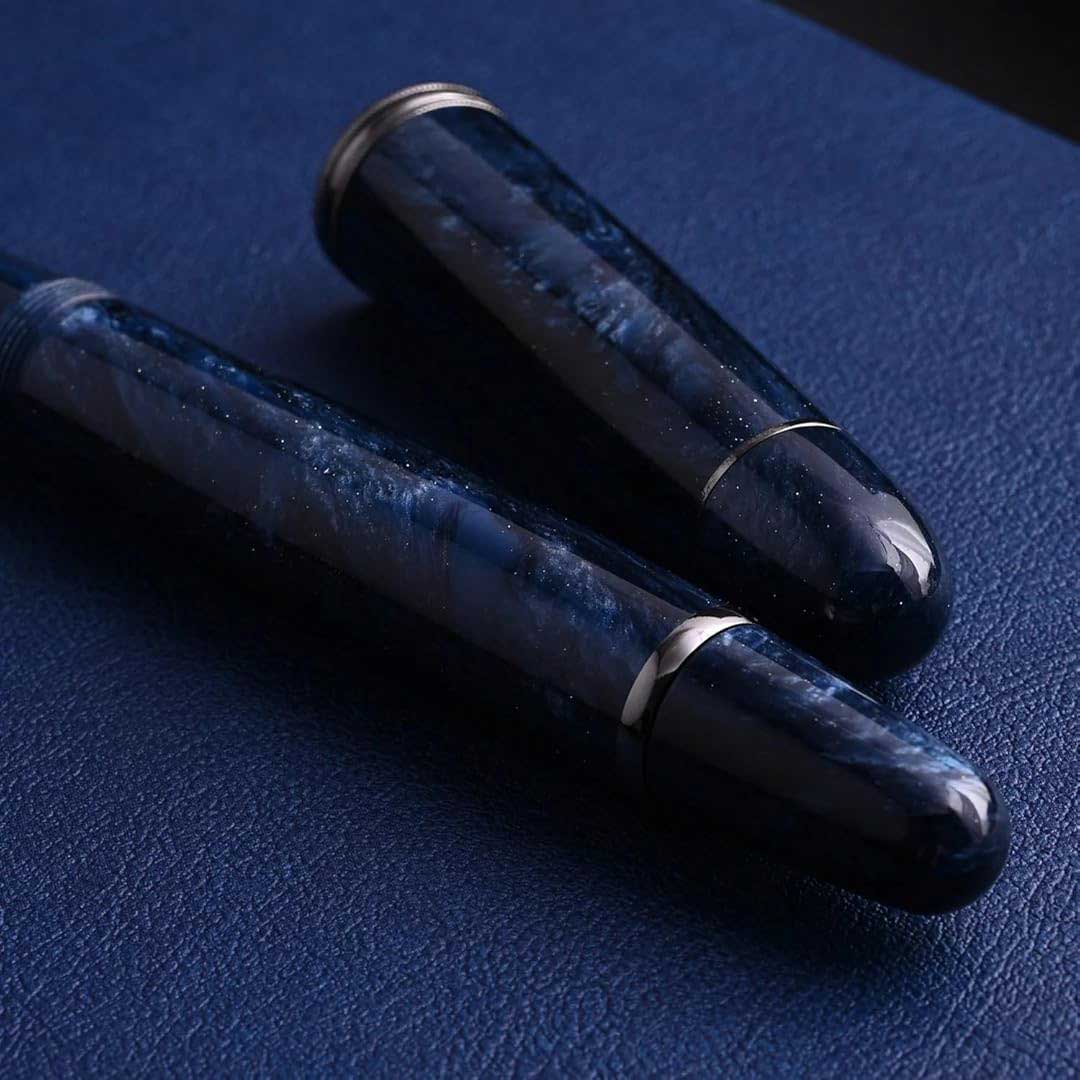 Penlux Masterpiece Delgado Firefly Fountain Pen