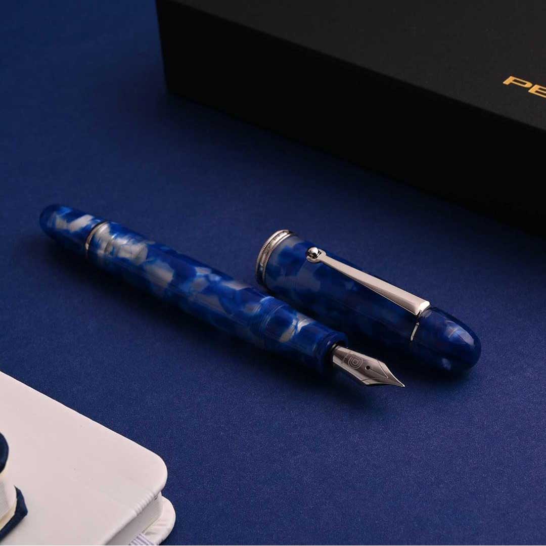 Penlux Koi King Blue White Fountain Pen
