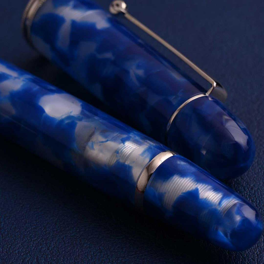 Penlux Koi King Blue White Fountain Pen