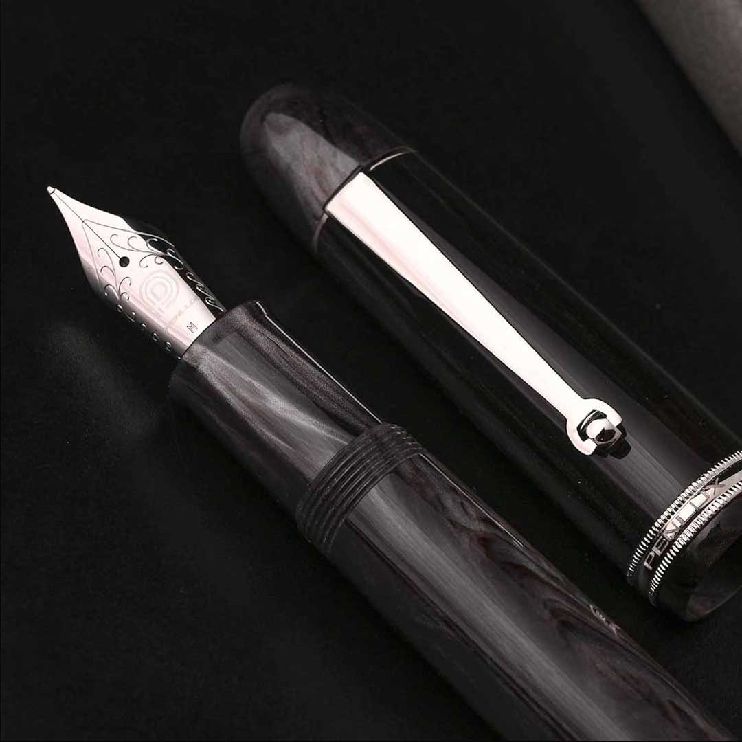 Penlux Masterpiece Grande Black Wave Fountain Pen